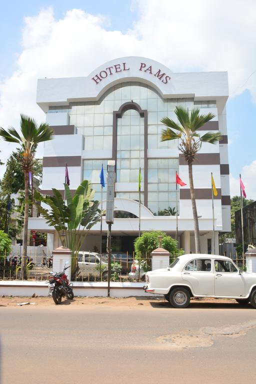 Hotel Pams Мейиладутерай Экстерьер фото