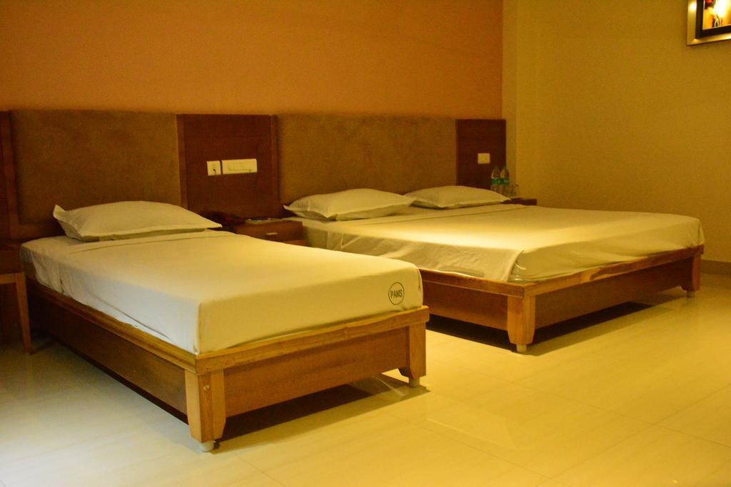 Hotel Pams Мейиладутерай Экстерьер фото