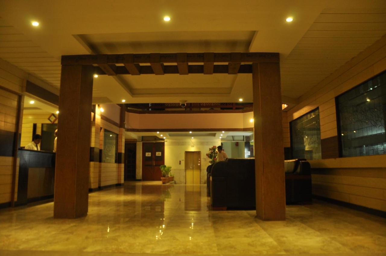 Hotel Pams Мейиладутерай Экстерьер фото